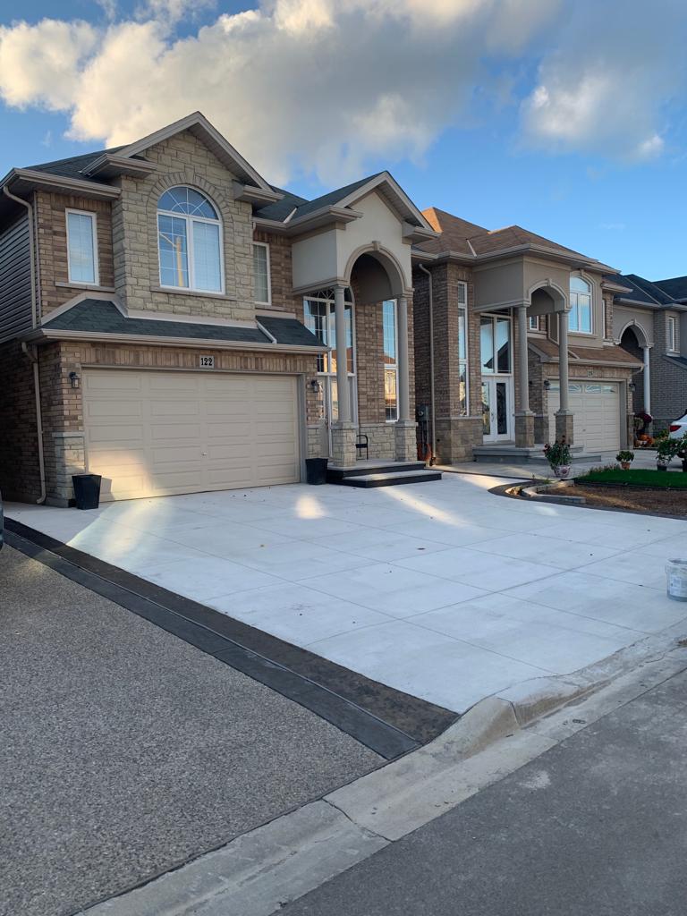 Exposed aggregate concrete