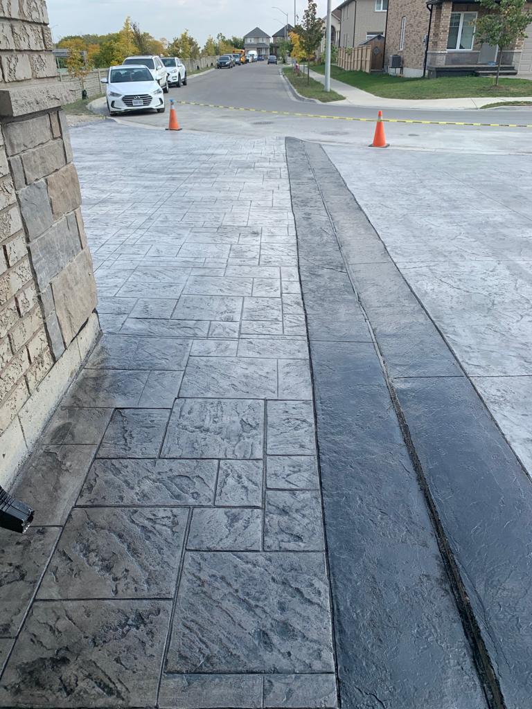 Concrete vs asphalt driveway comparison
